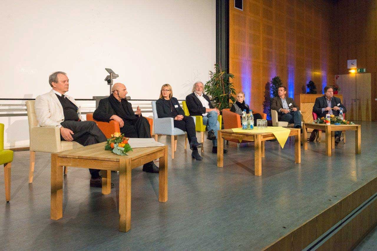 Podiumsdiskussion